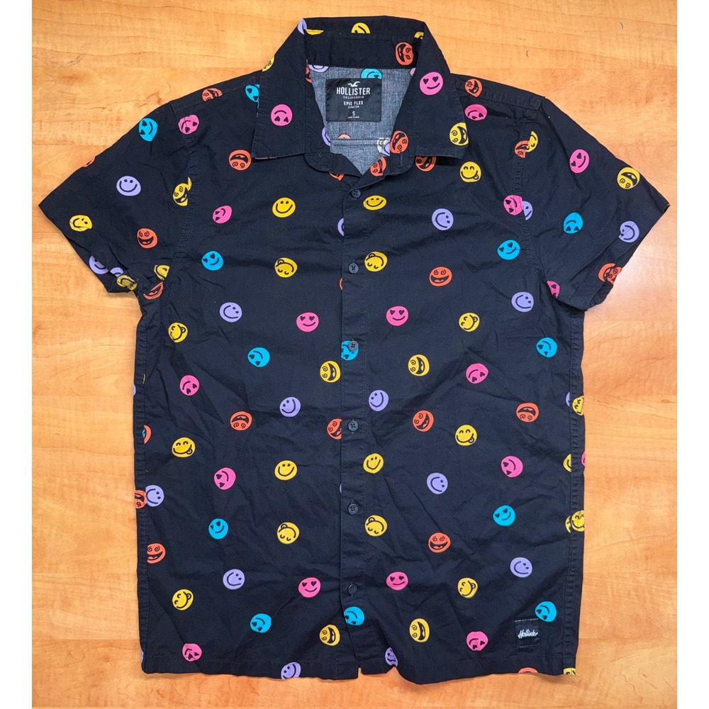 Hollister Mens Epic Flex Smiley Face Emoji Button Down Shirt Black Small S